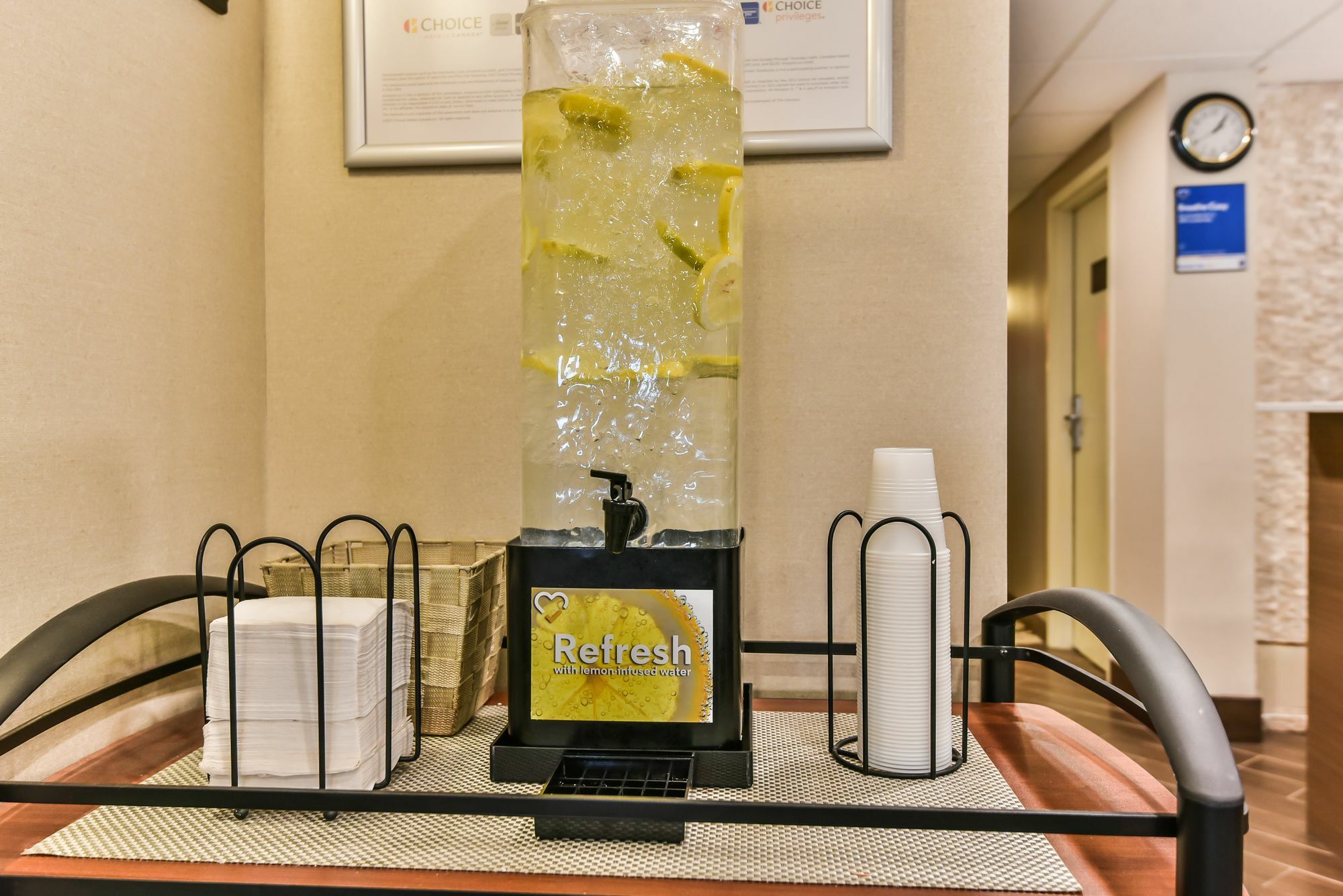 Comfort Inn Виндзор Экстерьер фото